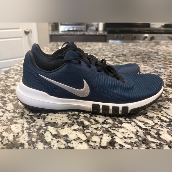 Nike Other - Men’s Nike- Flex Control TR4 sneakers